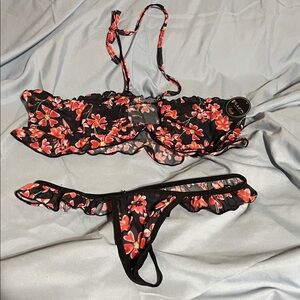 Floral Black and Red Lingerie Set